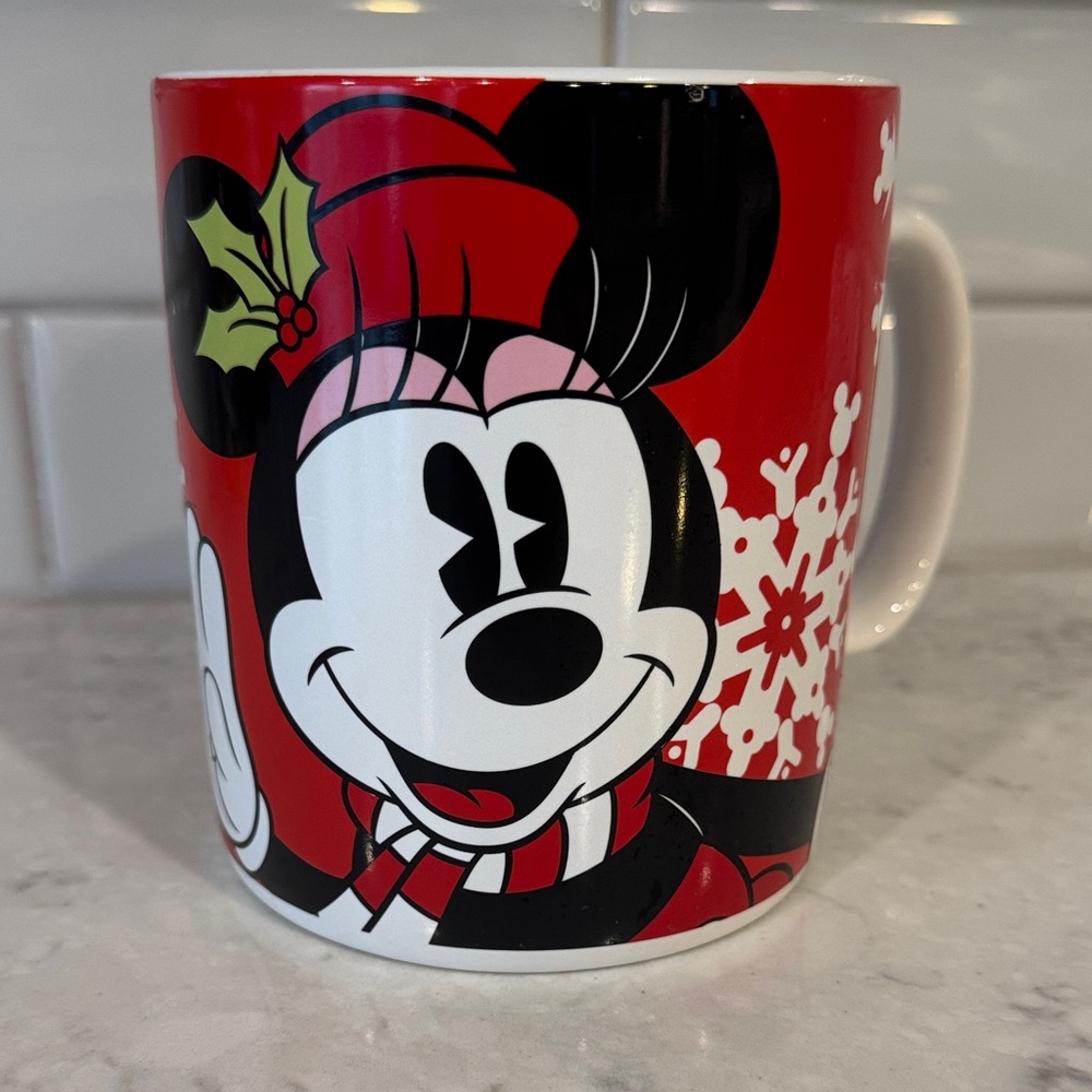Disney Galerie Minnie Mouse Christmas Mug Red Snowflake Holiday Coffee Cup
